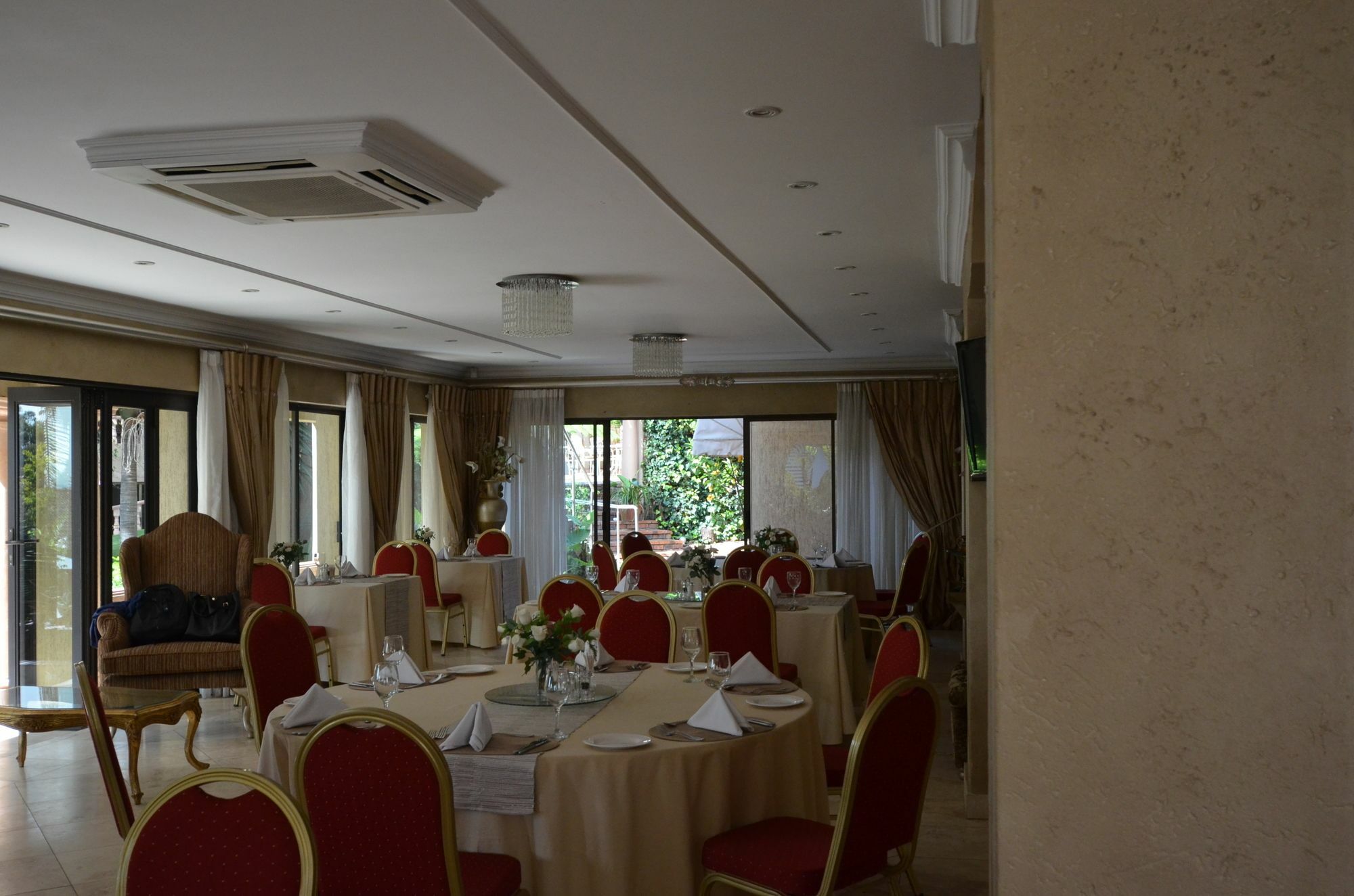 מלון יוהנסבורג House Of Pharaohs And Conference Centre מראה חיצוני תמונה